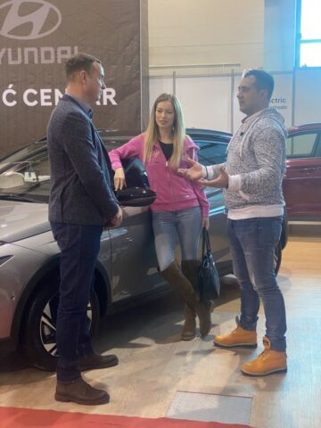 auto-expo-kg-09