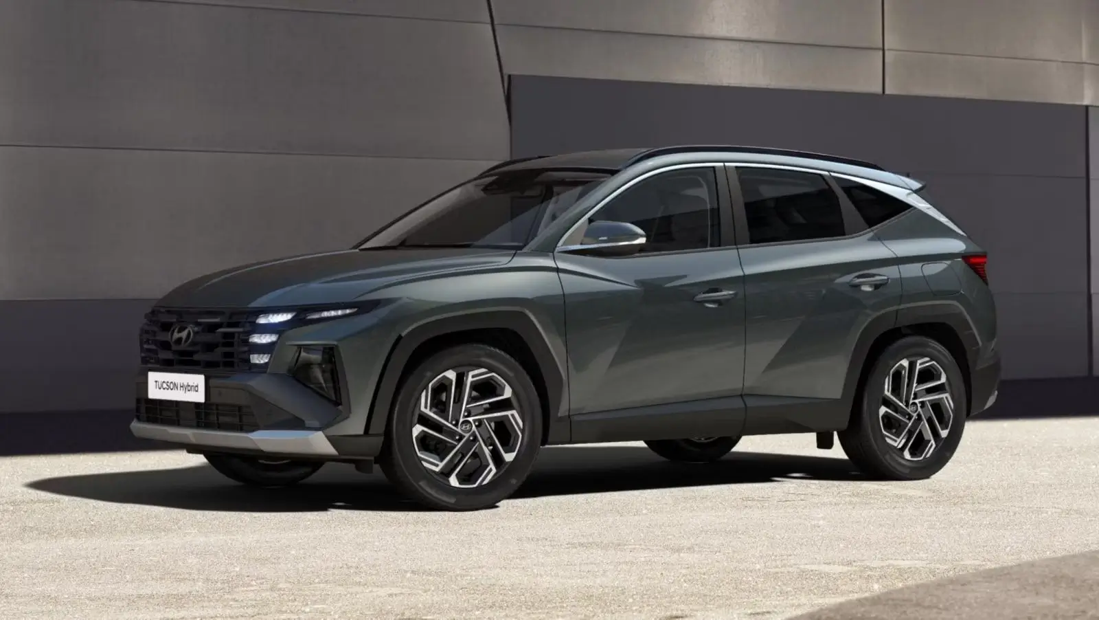 Hyundai tucson hev 2024 exterior 07 16x9