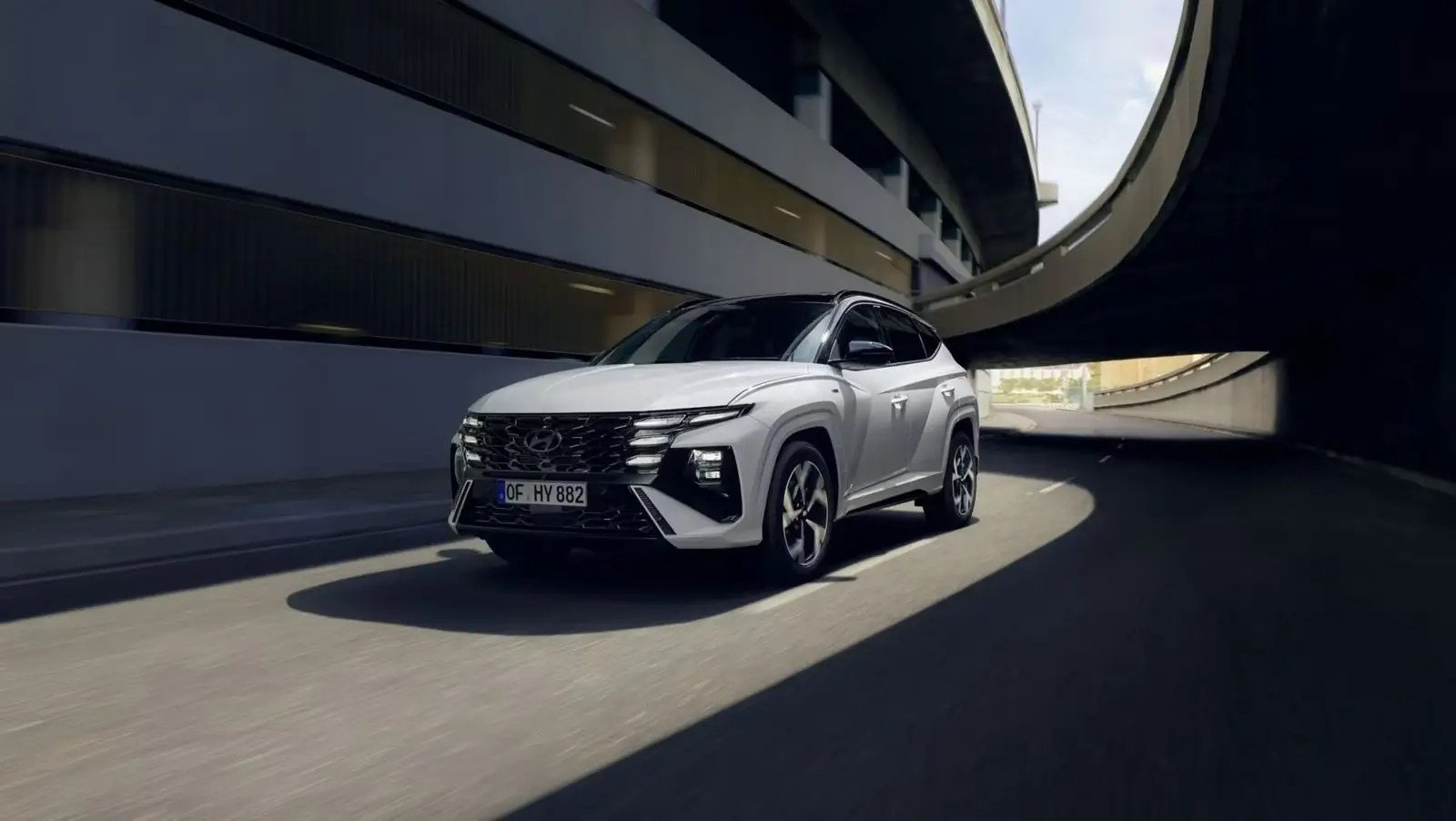 Hyundai tucson nline 2024 exterior 05a kv driving